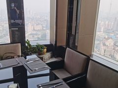 -唐拉雅秀酒店-西锦汇空中BBQ·思创餐厅