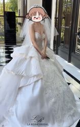 -拉瑞娜LaReine婚纱礼服高级定制