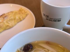 -深圳宝安体育馆希尔顿欢朋酒店