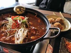 辛牛骨火锅-KCOOKING概念韩餐(世茂52+店)