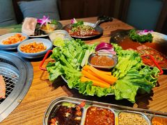 -明洞阿姨·韩式酱蟹烤肉·创意料理(三元桥店)