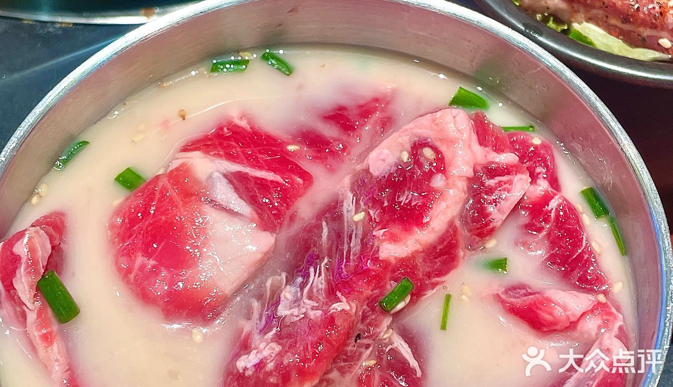 （荆州）这是什么很牛的烤肉吗……
