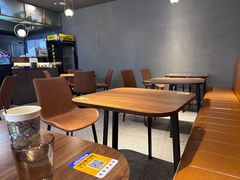 -POKEE VIA&Brunch·维娅(重庆来福士店)
