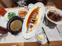 -饭橘汉江码头·乡野土菜馆(静安路店)
