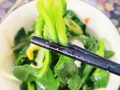 岑菜和野菜-泸沽肴(泸沽湖大洛水村农村信用社旁店)