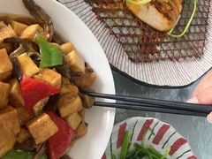 -天天向上素食餐厅(五台山店)