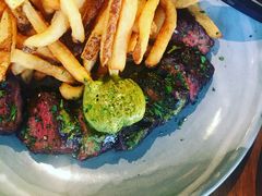 -ROAST coffee & eatery