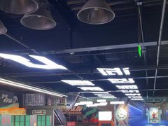 -极限PLAY运动娱乐新世界·团建派对表演休闲馆·室内高空游乐园