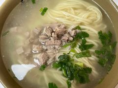 -亮亮面馆(经六路店)