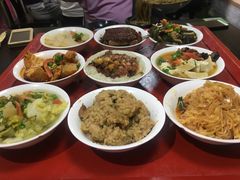 -蓝田九大碗民俗食府(蓝田店)