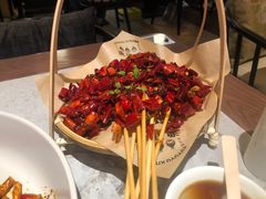 竹篮虾-渔语鱼新川菜Bistro(万象天地店)