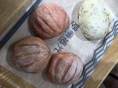 -焙丽拾光(麦凯乐直营店)