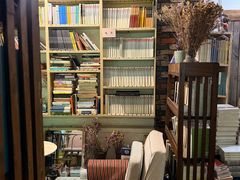 -斯多格书乡(北京大学畅春园店)