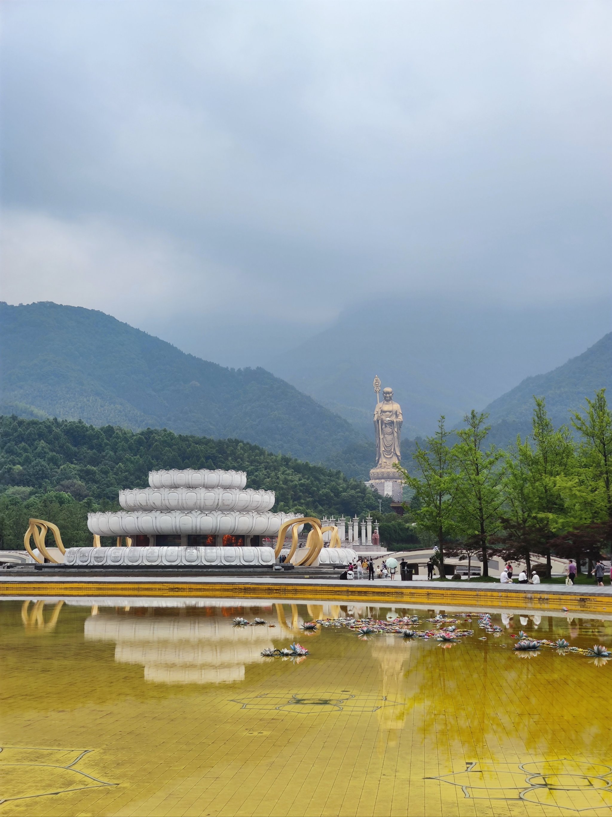 悟空双手合十拜佛图片图片