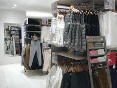 -优衣库(青岛伟东乐客城店)