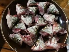 鲮鱼头-章记正宗南岗鱼蛋火锅