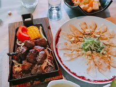 -穹六人间 people 6(岳阳路店)