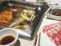 -海底捞火锅鲜切牛肉主题店(长寿路店)