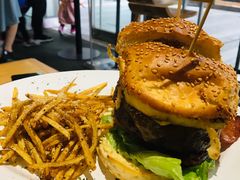 -HELLO 27 意面·沙拉·帕尼尼