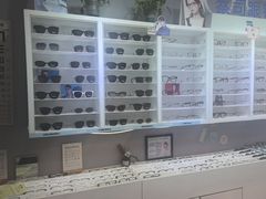-天空之镜眼镜店蔡司依视路授权店(天通苑店)