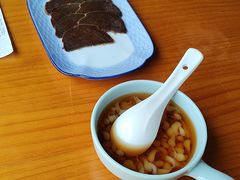 -莲餐厅·湖北菜·藕汤是头牌(愚园路店)