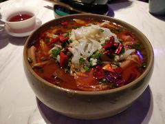 一人食毛血旺-啤仕多·啤客国潮跳舞BAR(保俶路店)