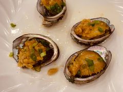 蒜蓉蒸鲍鱼-七鲜渔港美食餐厅(巽寮湾海景店)