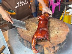 -黄记四更烤乳猪店