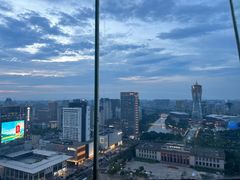 -Hi City·城市之巅