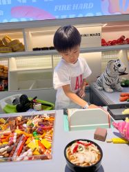 -MINI MARS 移动的空间站乐园·餐饮·派对(浦东金桥店)
