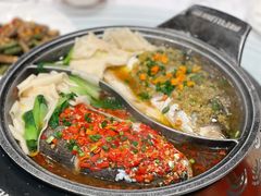 双椒鱼头王-阿瓦山寨·湘菜现炒·剁椒鱼头王(咸阳总店)