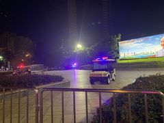 -荔枝公园-小平画像广场