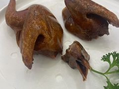 金牌玻璃乳鸽-香港新曜记·粤菜点心(滨江宝龙店)
