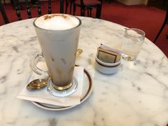 -Cafe Sacher(WIEN)