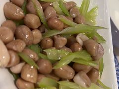 芹菜花生米-东方饺子王(大屯路店)
