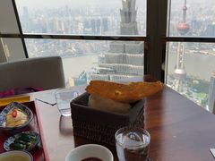 靠窗位-上海柏悦酒店·世纪100牛排馆