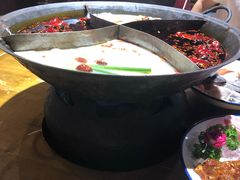 -白乐天毛肚火锅馆(南滨路店)
