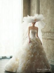 -雪中彩影婚纱摄影·微光艺术中心