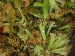 干锅花菜-小船渔村•大连菜•大连焖鱼(明泽街店)