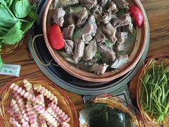 -阿婆情腊排骨火锅(金虹路店)