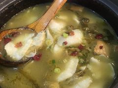 -周鱼小馆石锅酸菜鱼(活力汇店)