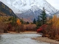 -亚拉雪山风景区