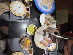 -海鲨湾海鲜会馆(百家湖1912店)
