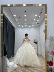 -予白婚纱礼服馆