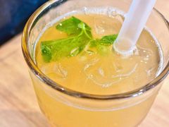 白桃气泡乌龙茶-必胜客(花舞大唐博物馆店)
