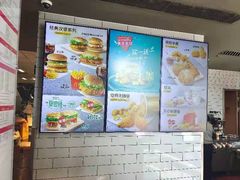 -麦当劳(莘松路芭比伦DT店)