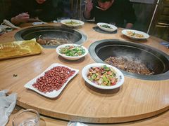 -咱屯子铁锅炖直营店(保利店)