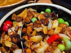 黑三剁配薄饼-雀舞云南菜(乐客城店)