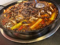 -鸿顺老铁锅美蛙鱼府(解放碑店)