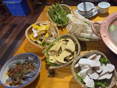 -民食香·腊排骨野生菌美食(木府店)